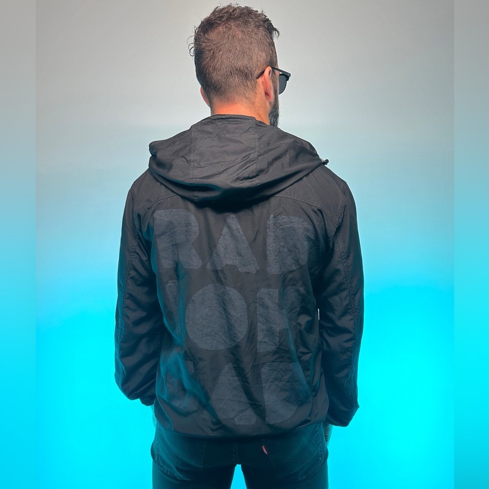 RADIOHEAD / Black 2018 Windbreaker / Large